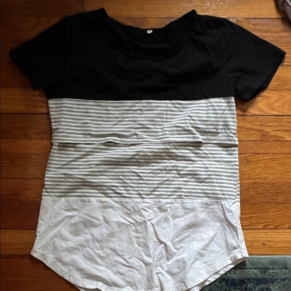 Black and White Striped Women's Breastfeeding Top